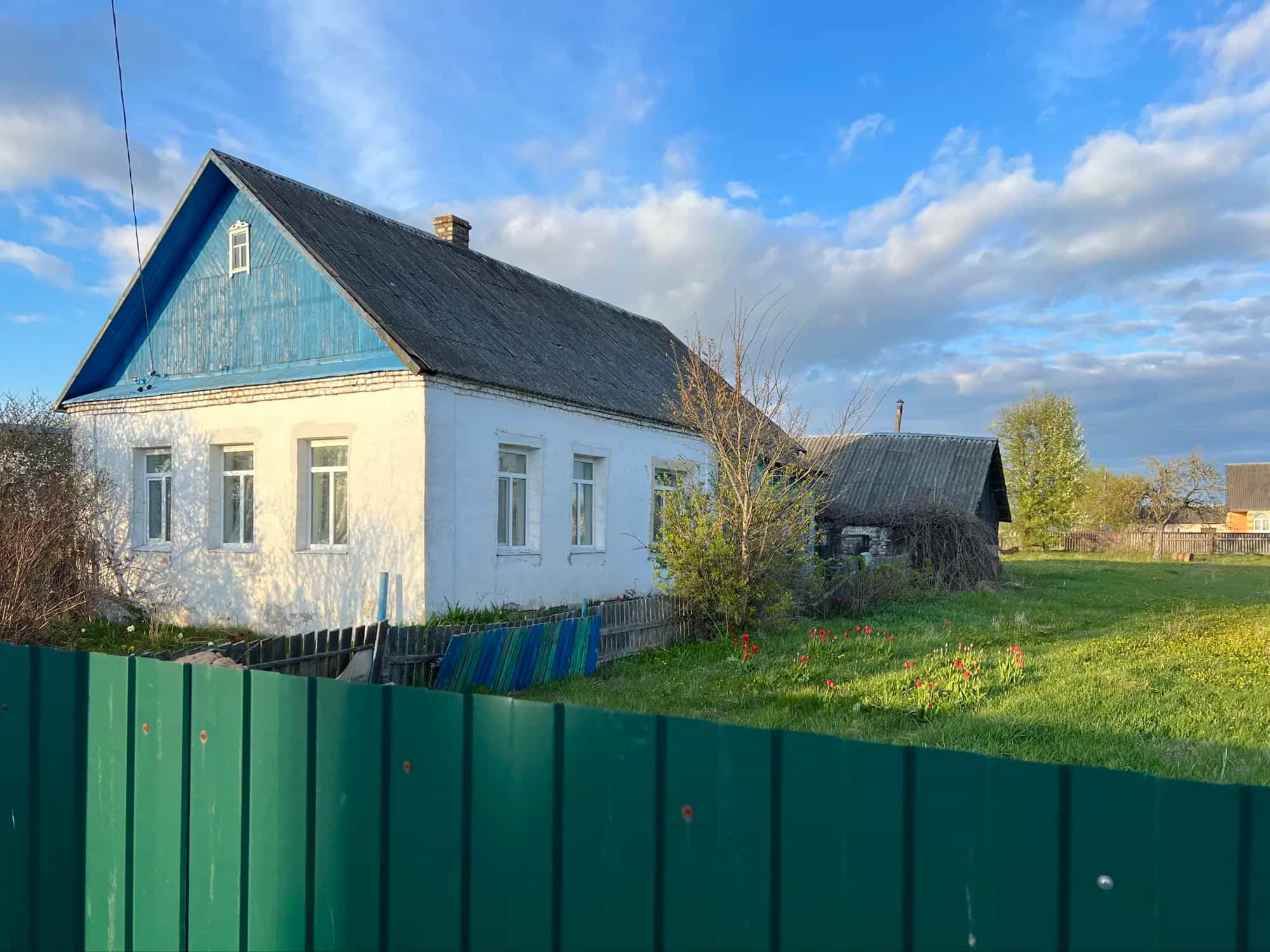 Беларусь, Минская область, Стародорожский сельсовет, агрогородок Старые Дороги, Первомайская улица, 15
