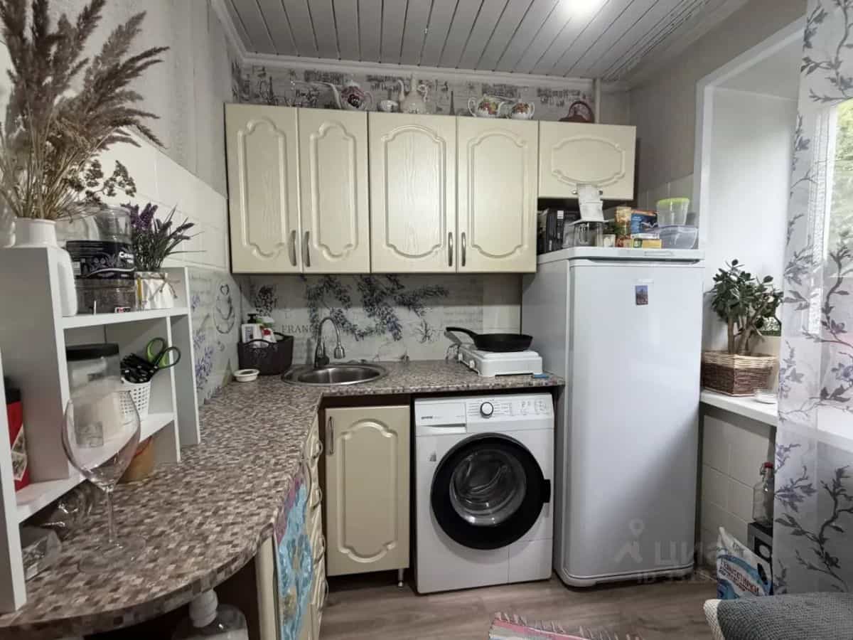 Россия, Республика Хакасия, Абакан, Пирятинская улица, 14, фото 9