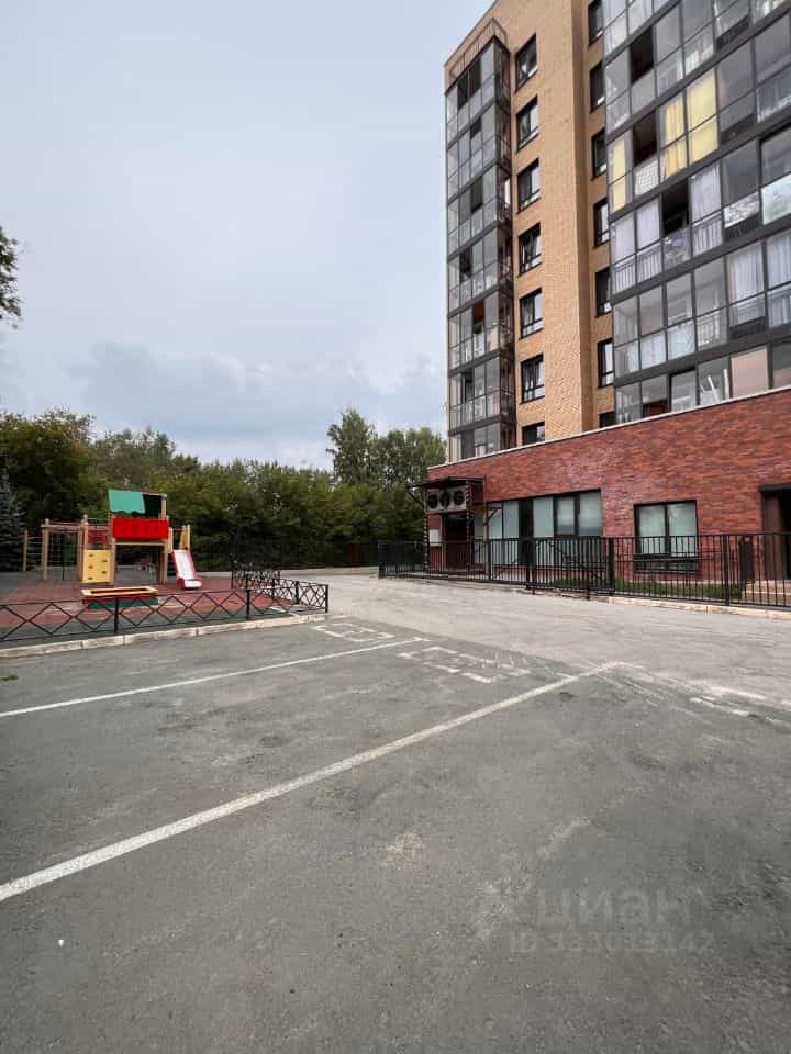 Россия, Новосибирск, улица Макаренко, 25, фото 4