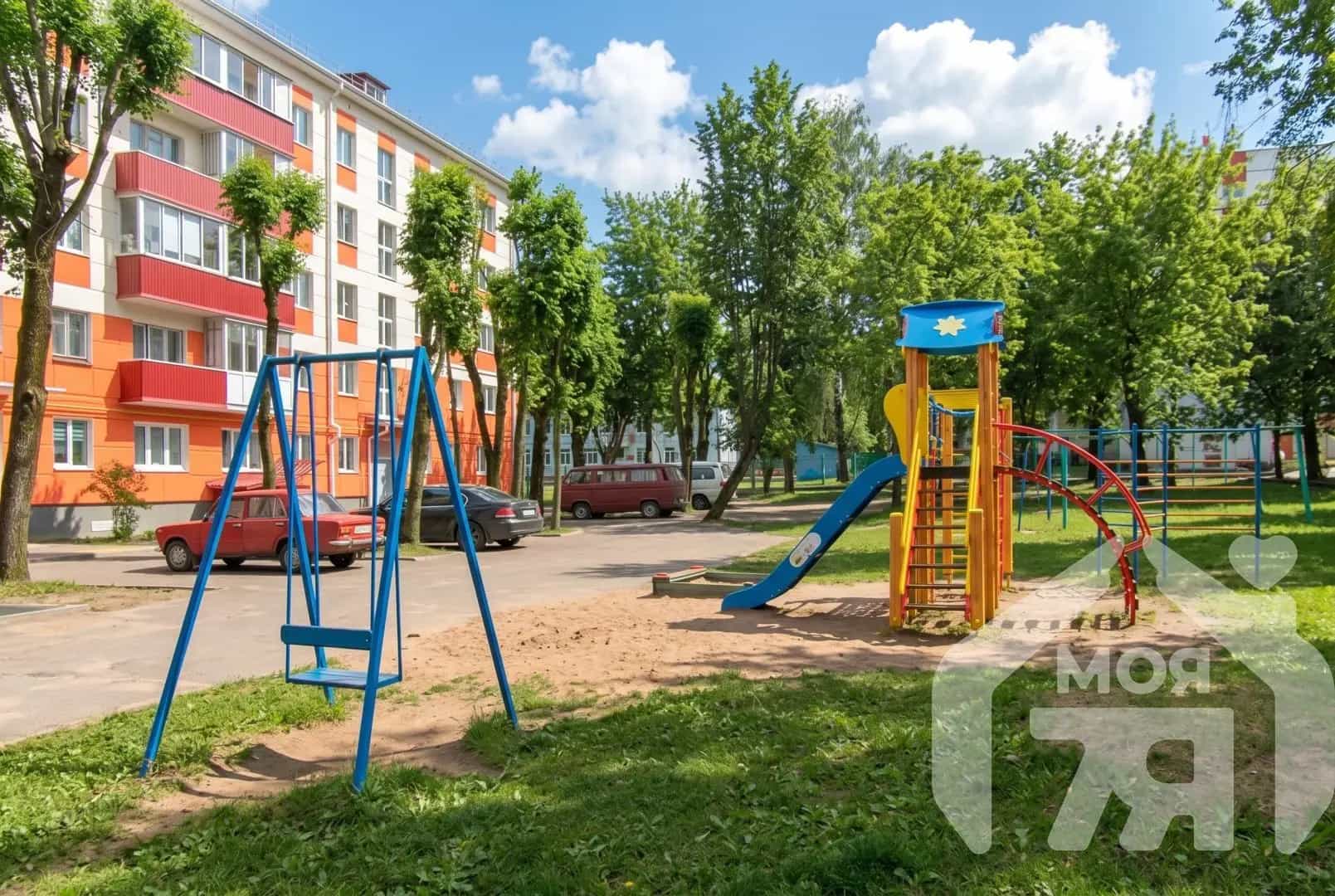 Беларусь, Минская область, Молодечно, улица Богдана Хмельницкого, 6, фото 15