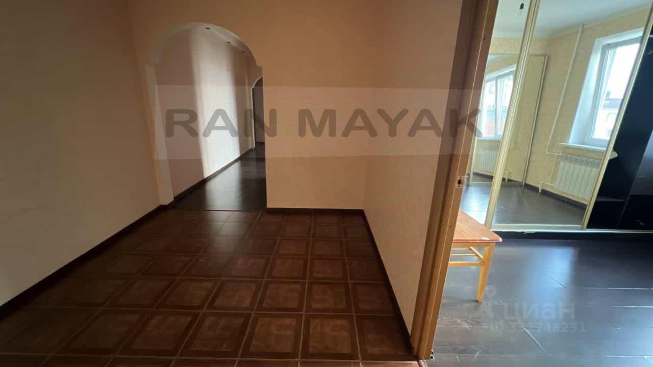 Россия, Республика Адыгея (Адыгея), Майкоп, улица Михайлова, 17, фото 8