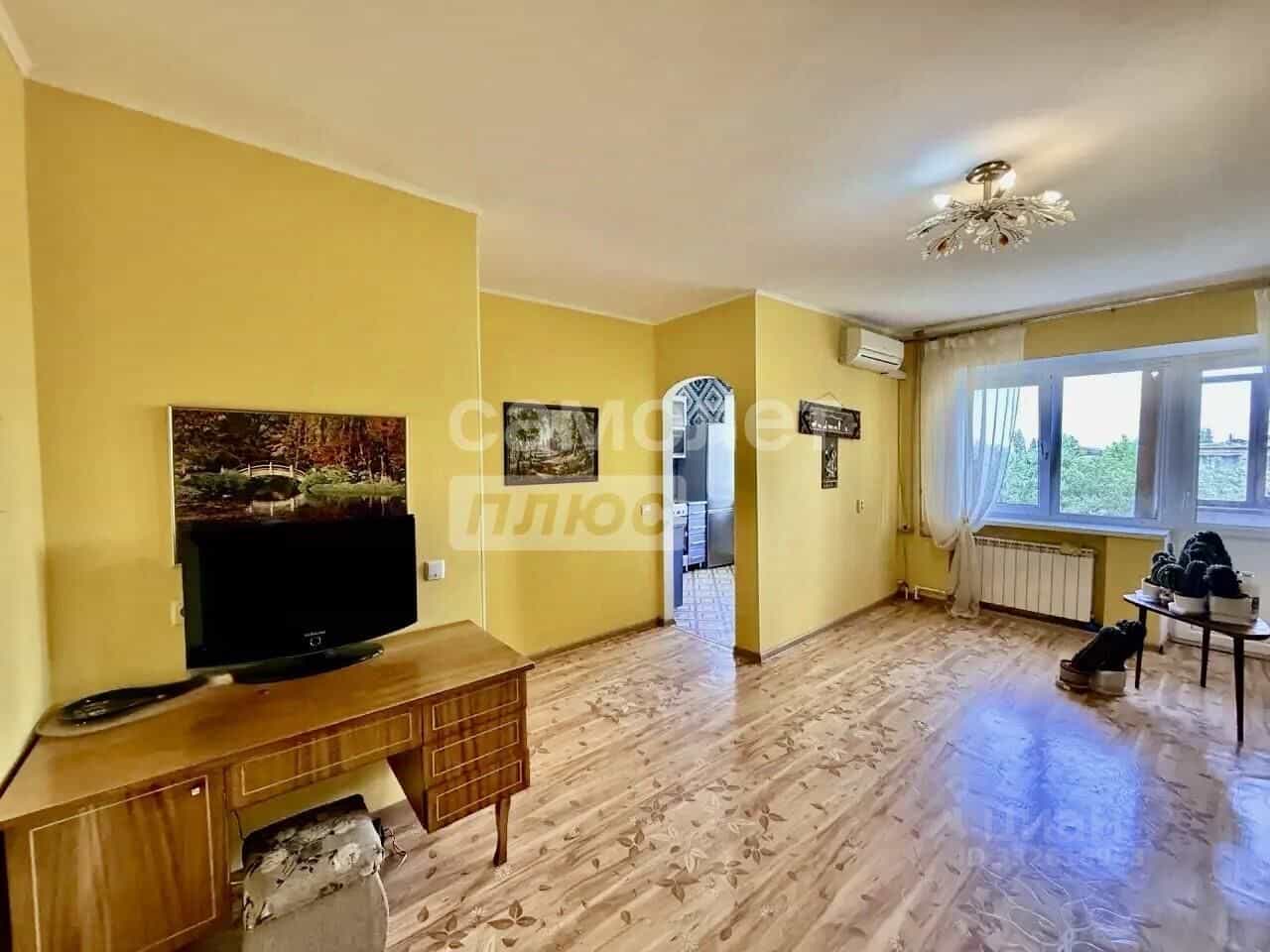 Россия, Волгоград, улица 64-й Армии, 18, фото 3