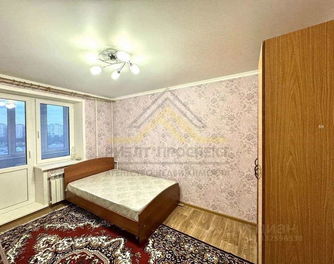 Россия, Белгородская область, Старый Оскол, микрорайон Королёва, 18, фото 10