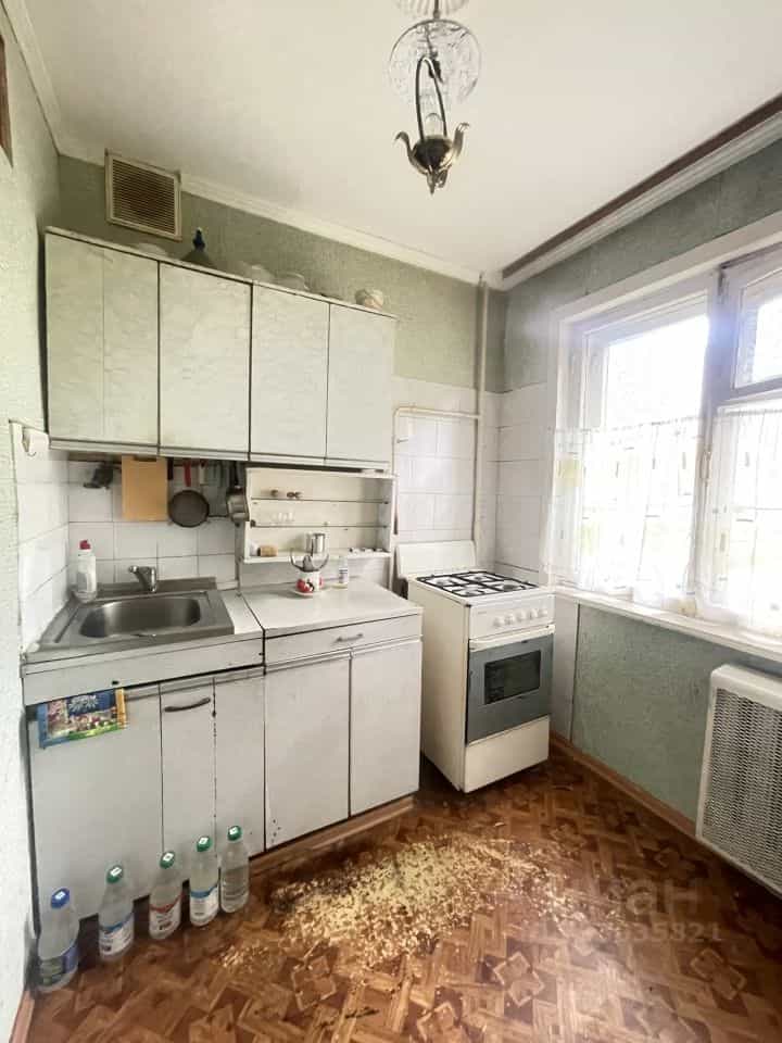 Россия, Омск, 3-й микрорайон, улица Путилова, 7Б, фото 9