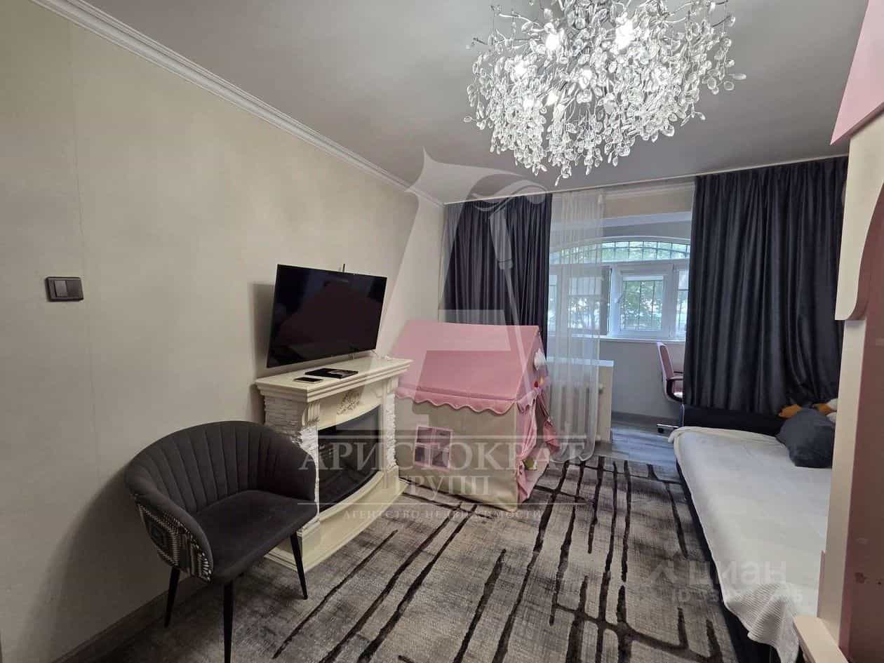 Россия, Ставропольский край, Пятигорск, улица Мира, 46, фото 12