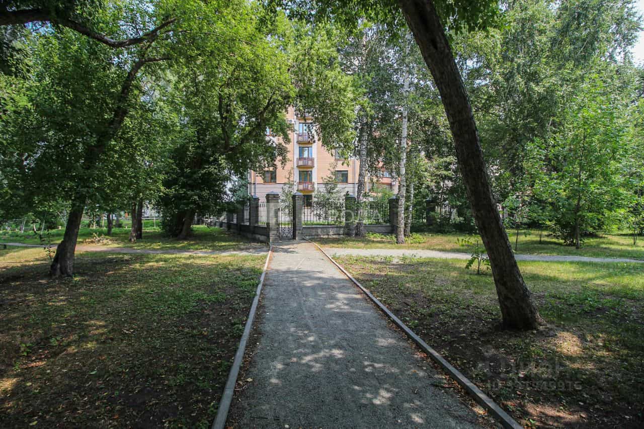 Россия, Алтайский край, Барнаул, микрорайон ВРЗ, Ленская улица, 1В, фото 24