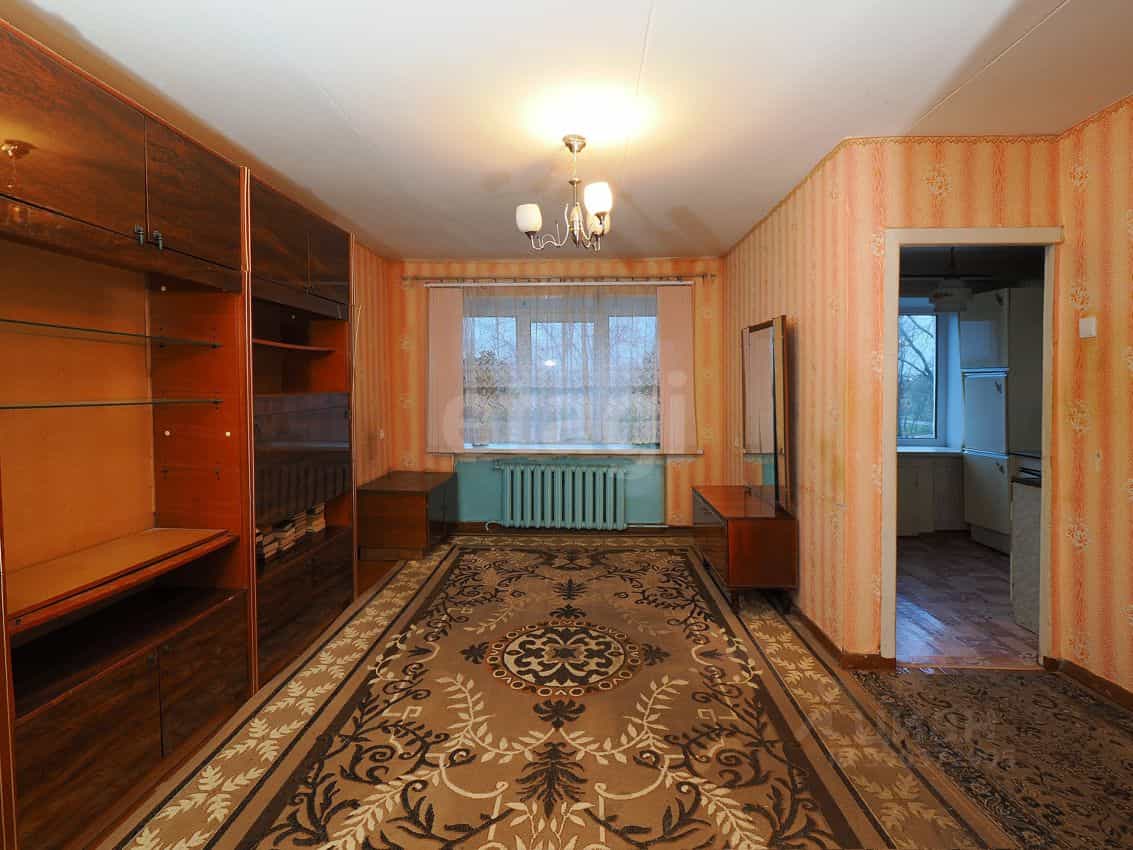 Россия, Псковская область, Остров, улица Ленина, 5, фото 3