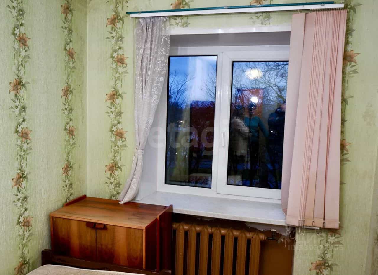 Россия, Псковская область, Остров, улица Ленина, 5, фото 18
