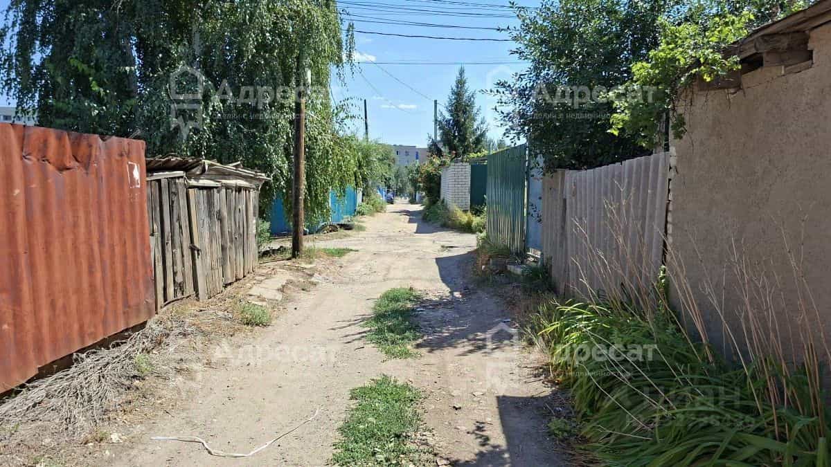 Россия, Волгоград, улица Сулеймана Стальского, 32, фото 2