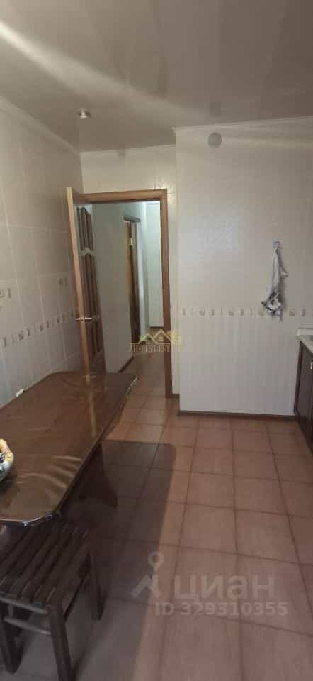 Россия, Республика Северная Осетия — Алания, Владикавказ, площадь 50 лет Октября, 6А, фото 9