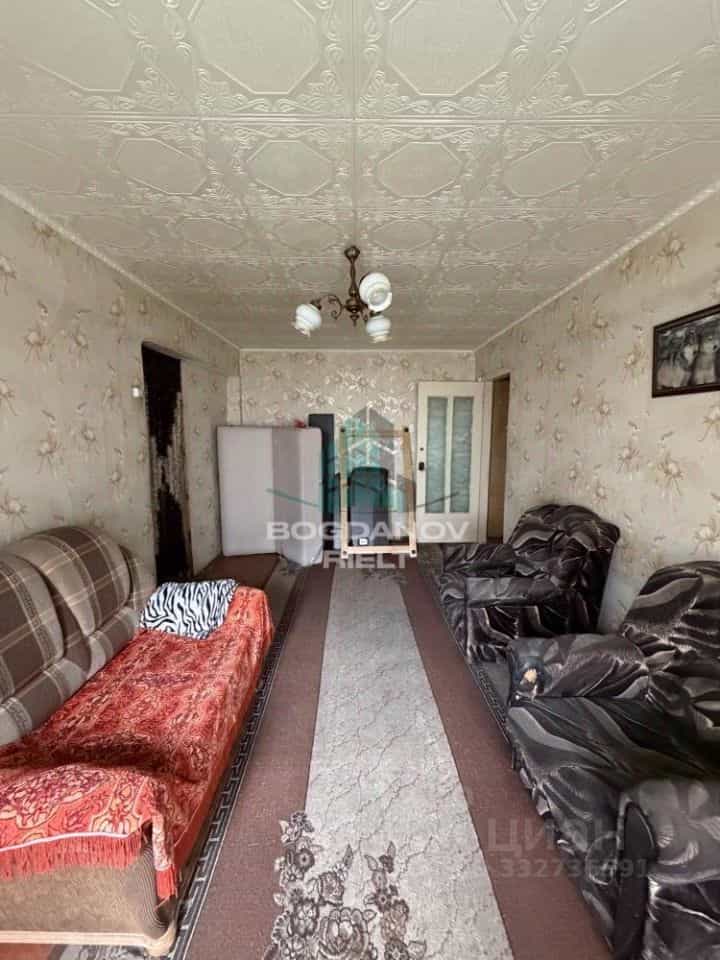 Россия, Омск, микрорайон Московка, Молодогвардейская улица, 15, фото 2