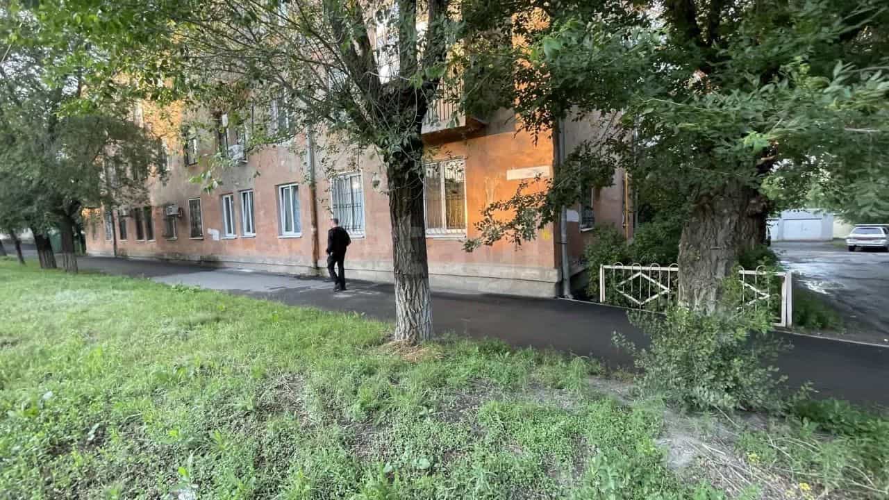Россия, Оренбургская область, Орск, микрорайон Новый город, Новосибирская улица, 32, фото 14