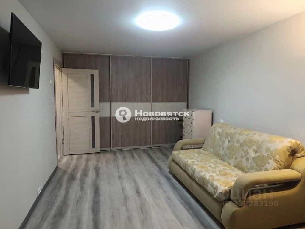 Россия, Киров, Нововятский район, улица Молодой Гвардии, 6, фото 6