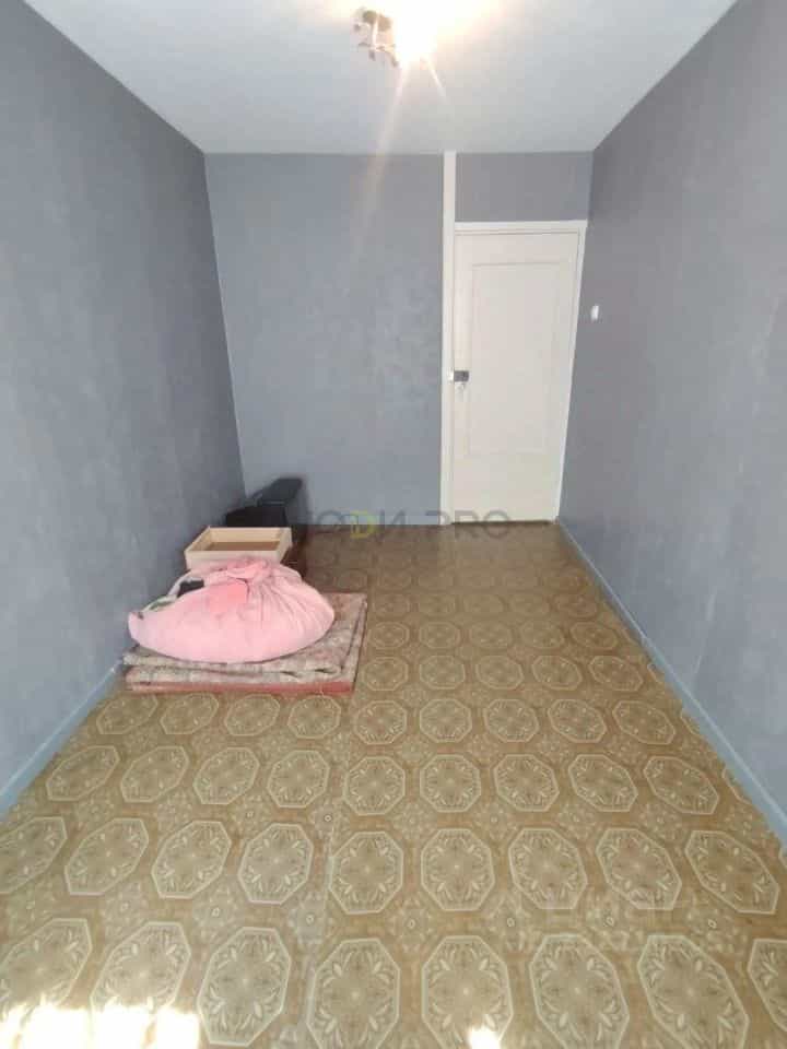 Россия, Алтайский край, Барнаул, улица Сухэ-Батора, 8, фото 4