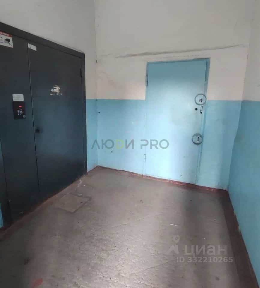 Россия, Алтайский край, Барнаул, улица Сухэ-Батора, 8, фото 15
