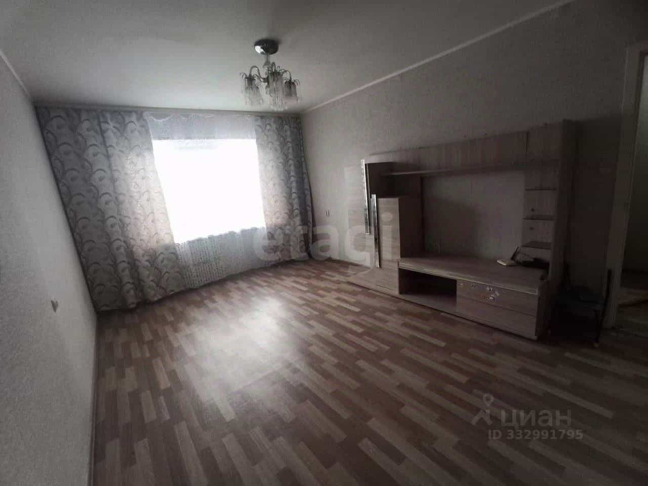 Россия, Белгородская область, Старый Оскол, микрорайон Макаренко, 38, фото 5