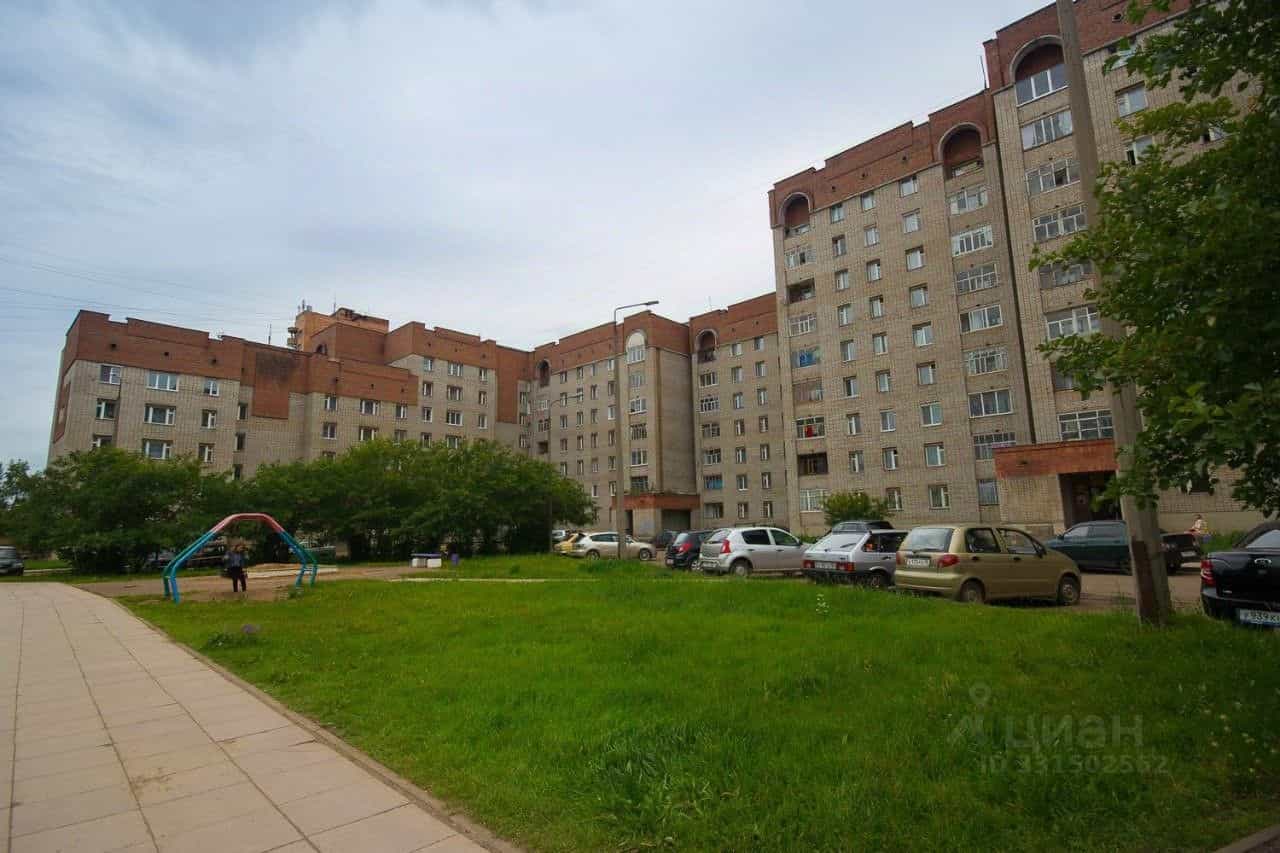 Россия, Удмуртская Республика, Глазов, улица Карла Маркса, 3, фото 5