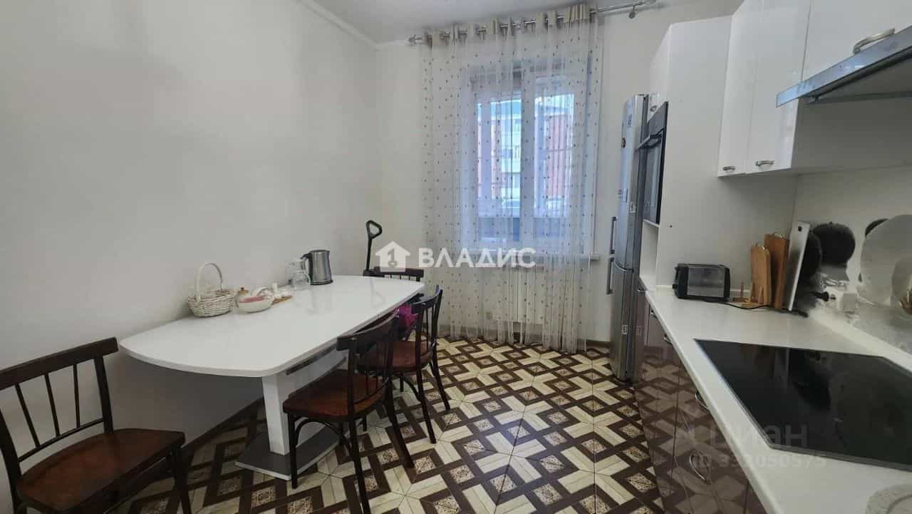 Россия, Республика Бурятия, Улан-Удэ, микрорайон 140А, 16, фото 5