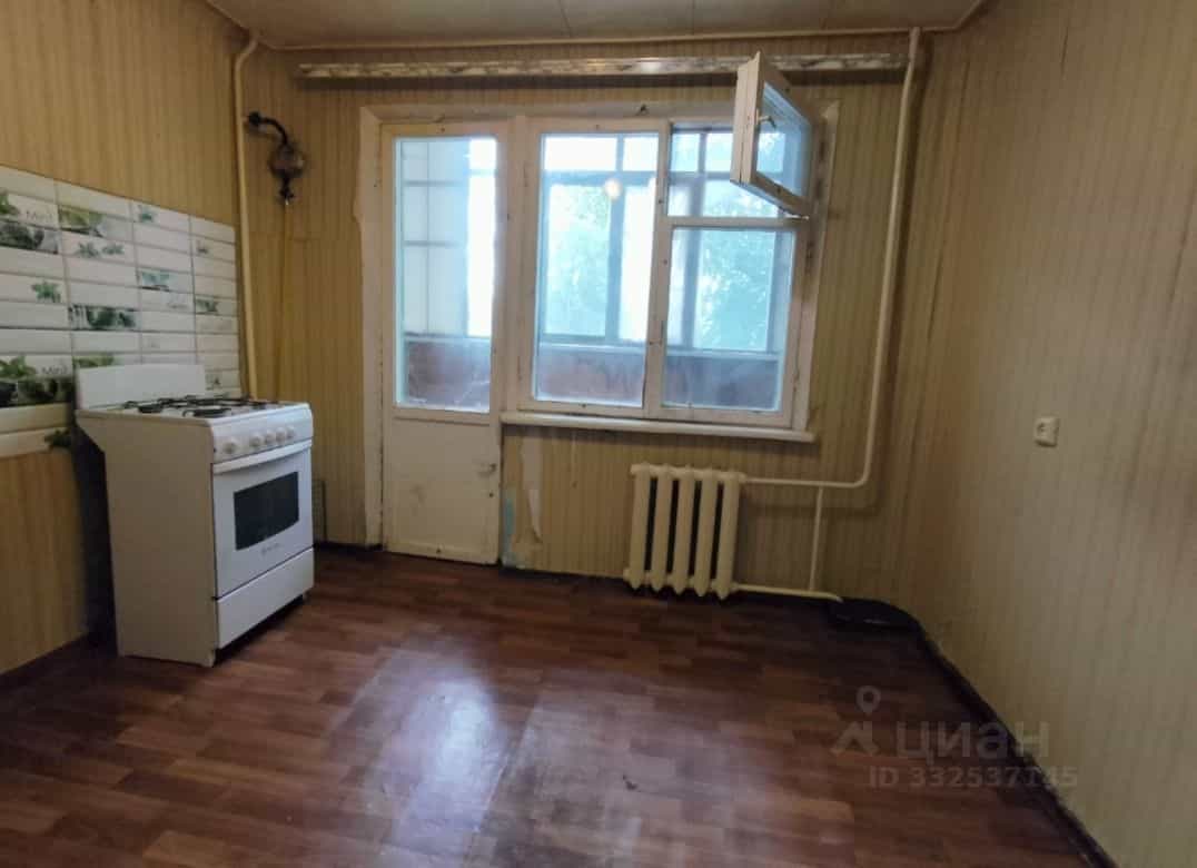 Россия, Астраханская область, Знаменск, проспект 9 Мая, 18, фото 3