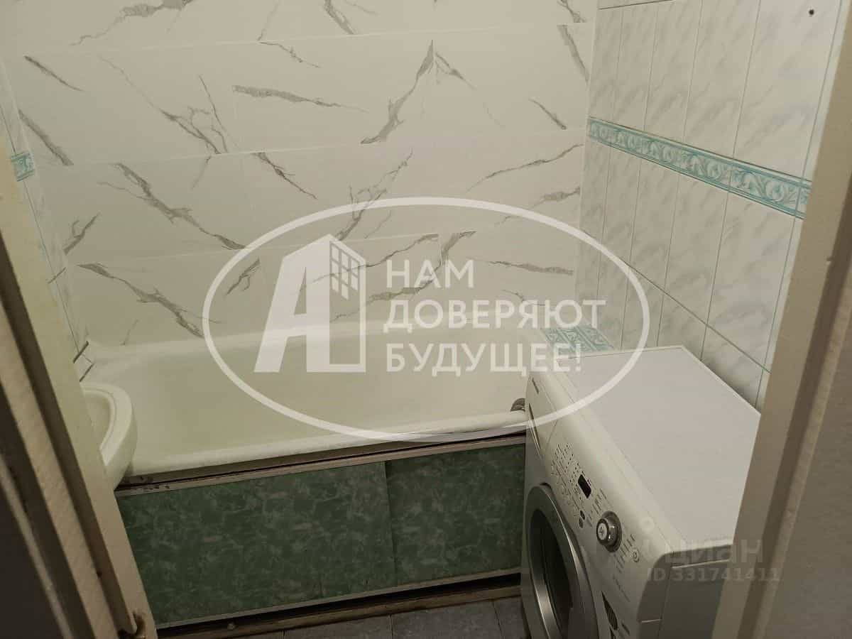 Россия, Удмуртская Республика, Глазов, улица Толстого, 38, фото 12