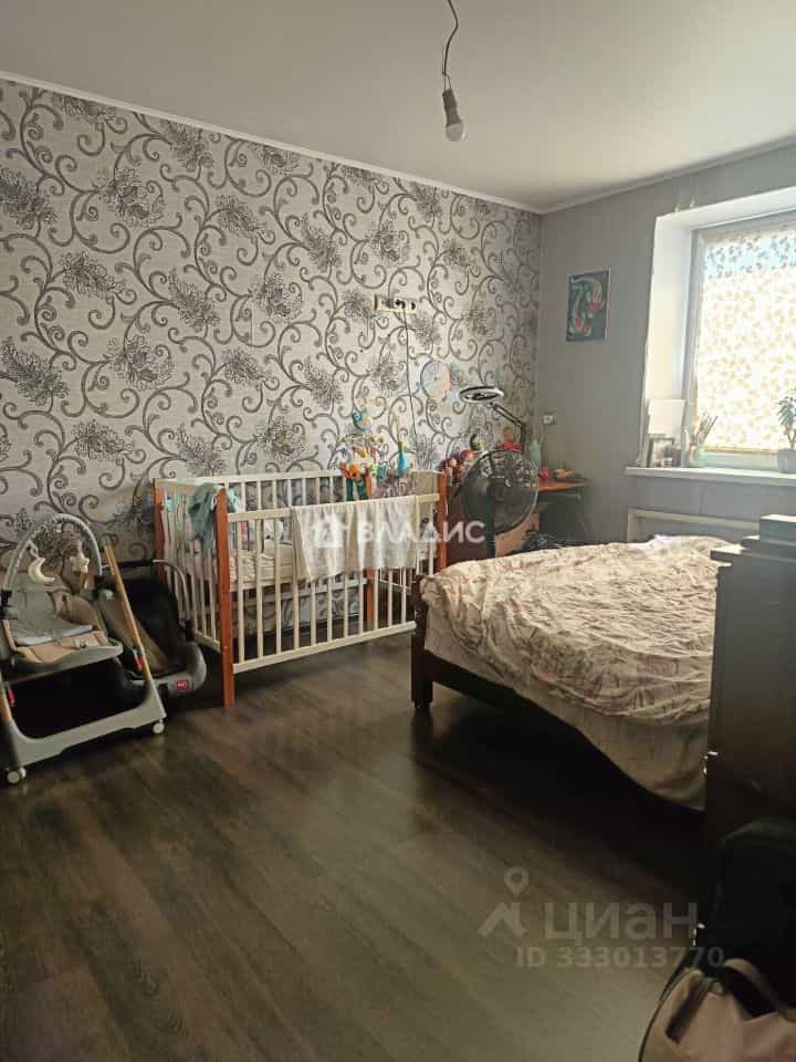 Россия, Белгородская область, Старый Оскол, микрорайон Южный, 10, фото 3