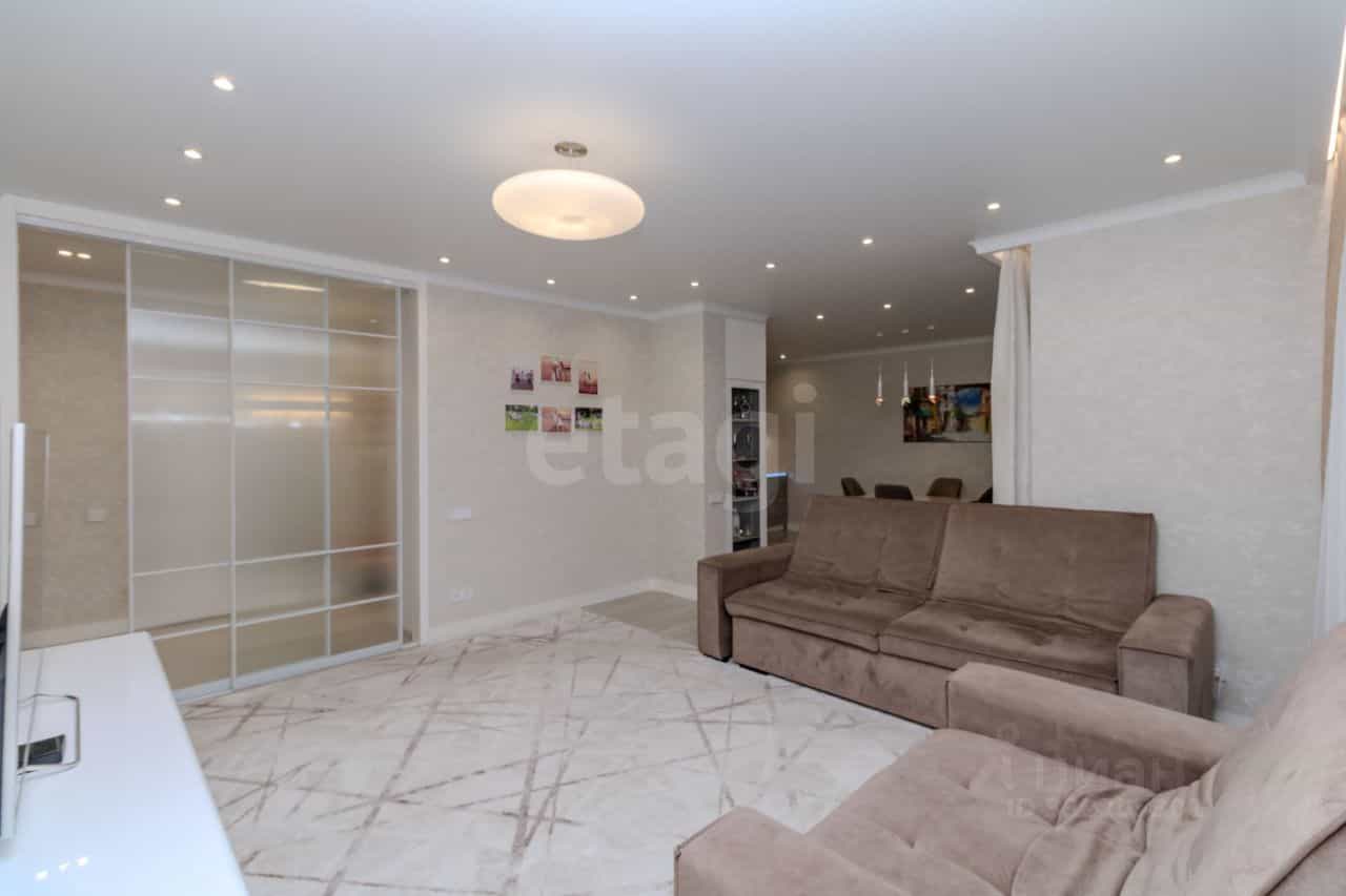 Россия, Красноярск, улица Петра Ломако, 16, фото 4