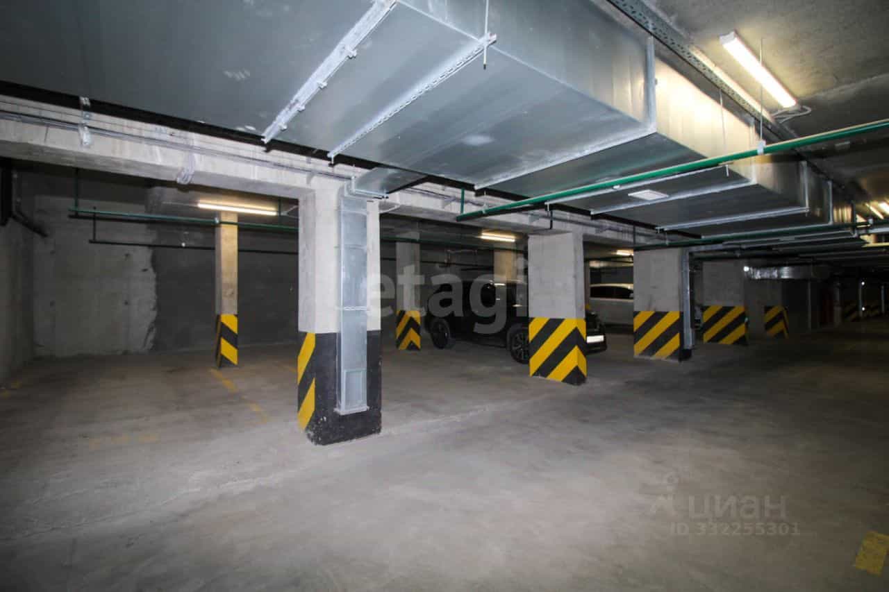 Россия, Красноярск, улица Петра Ломако, 16, фото 41