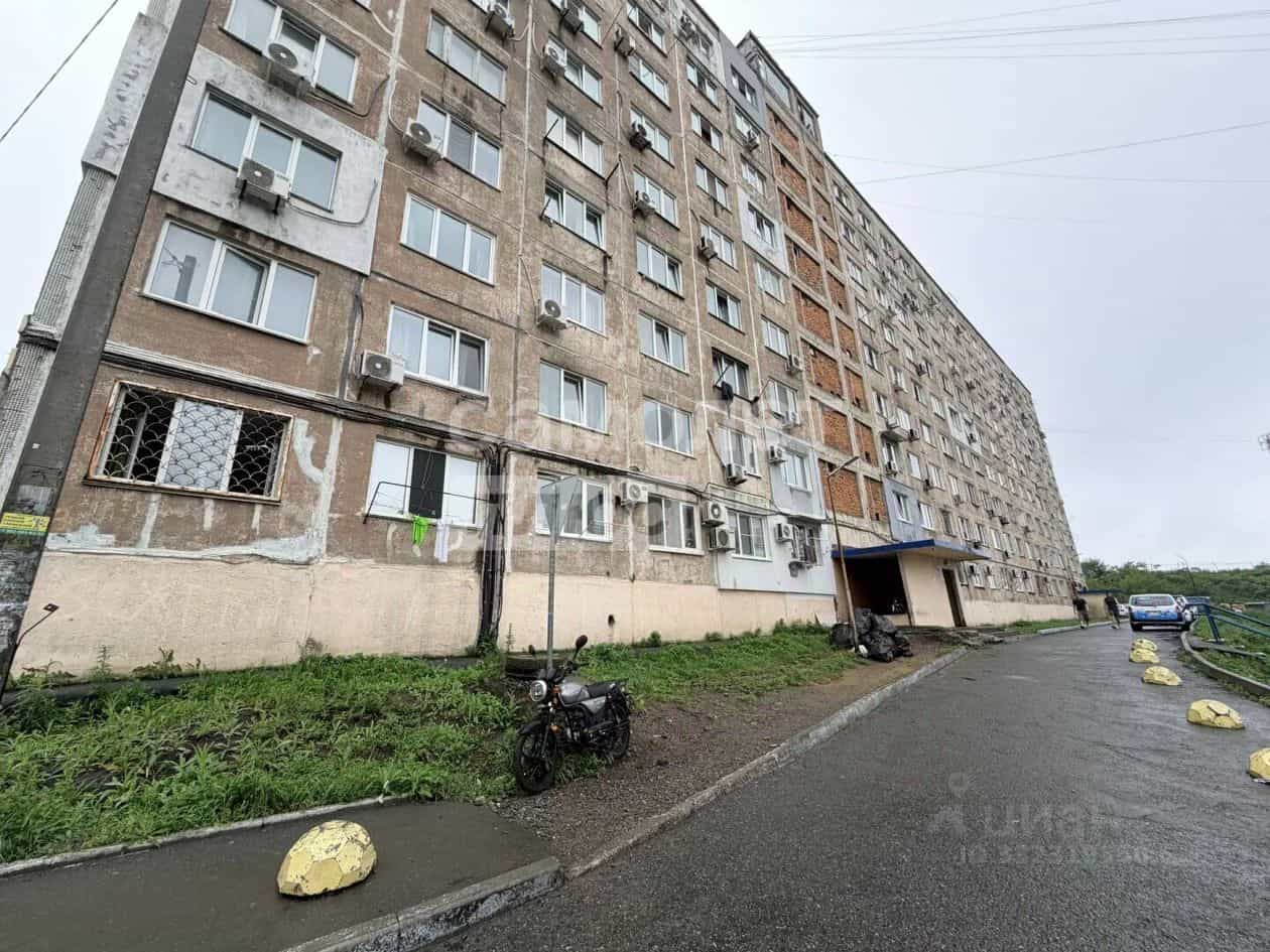 Россия, Приморский край, Владивосток, проспект Красного Знамени, 133/3