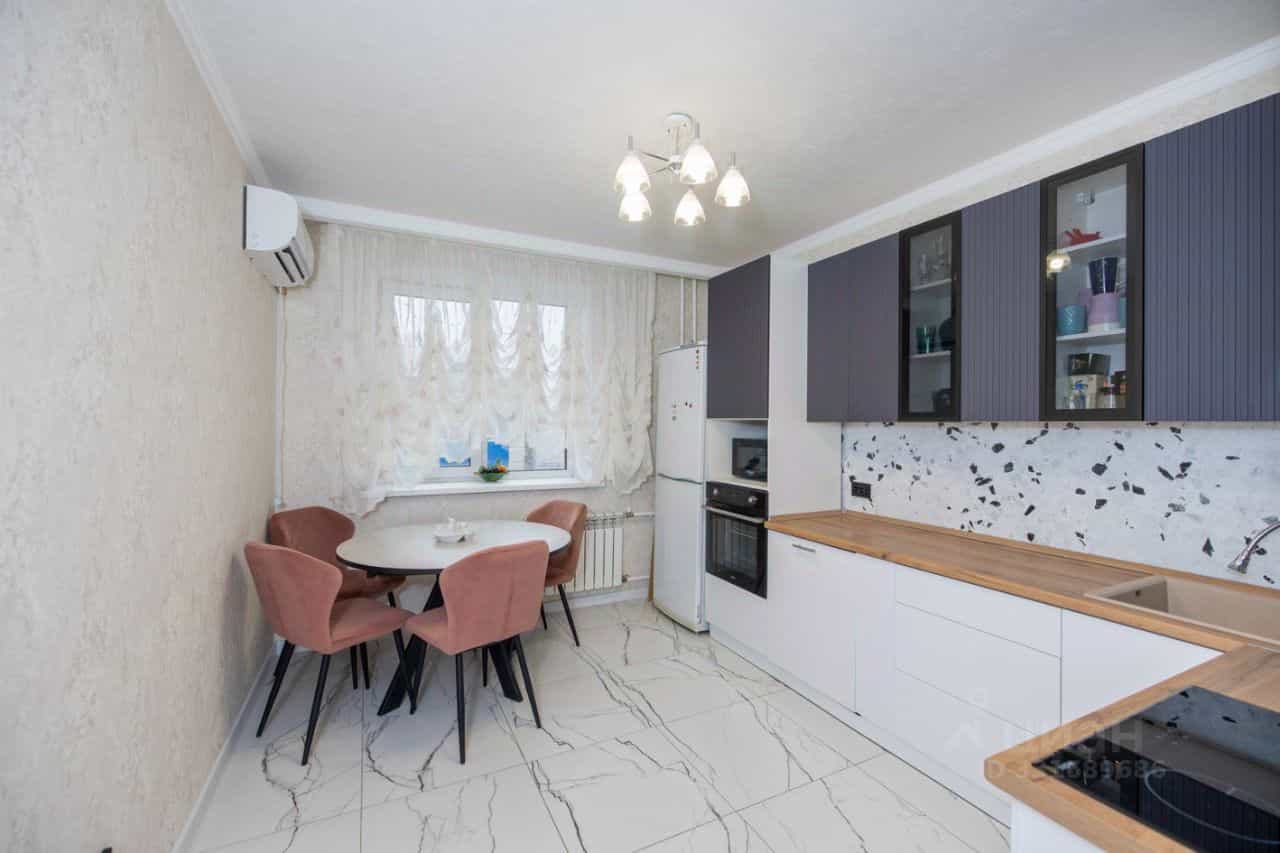 Россия, Оренбург, Ленинградская улица, 82