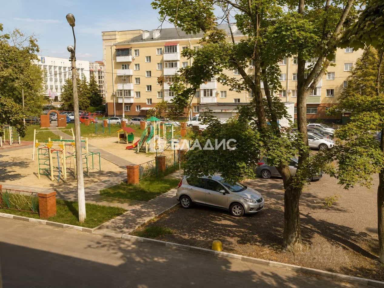 Россия, Белгород, улица Николая Чумичова, 24Б, фото 6
