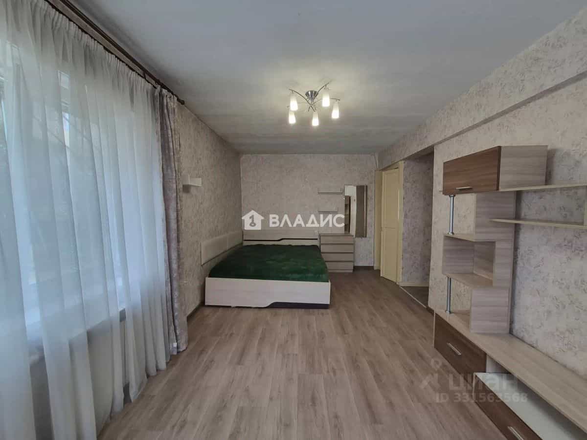 Россия, Республика Бурятия, Улан-Удэ, улица Гагарина, 59, фото 6