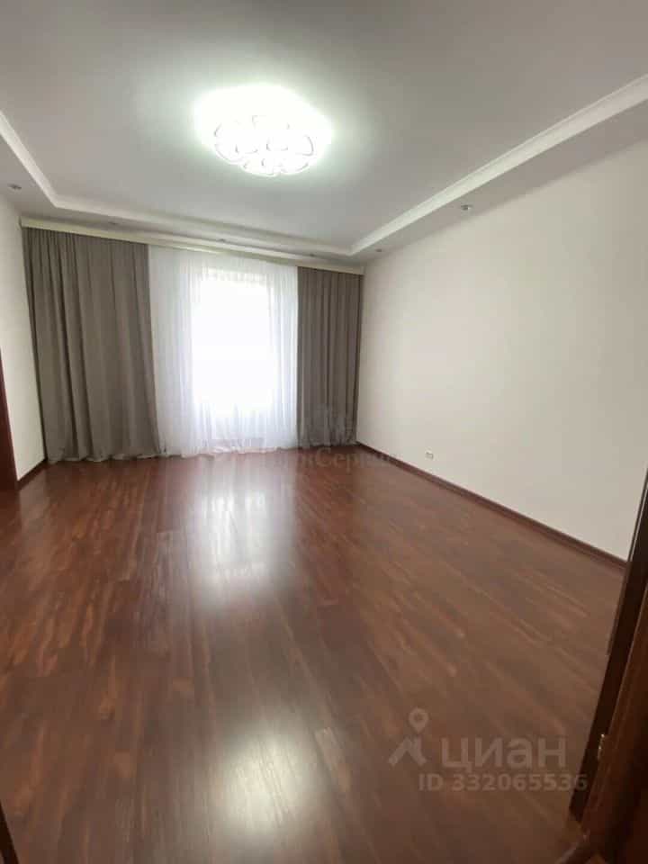 Россия, Тульская область, Щёкино, улица Лизы Шамшиковой, 17Б, фото 3