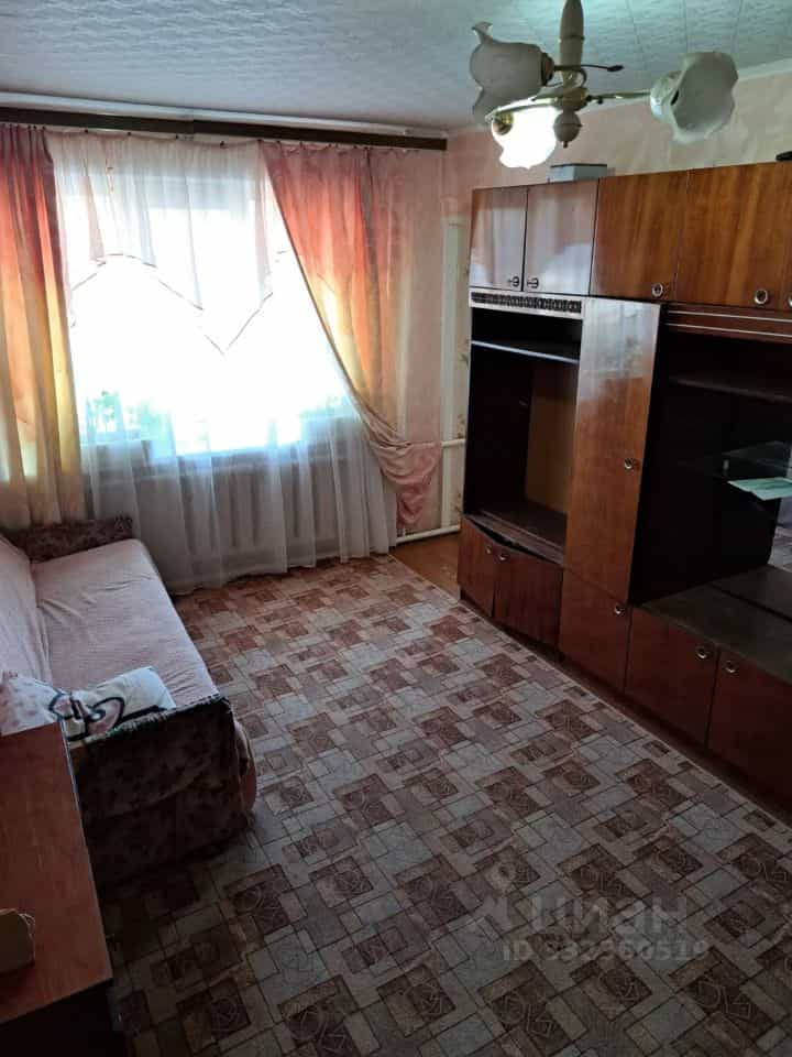 Россия, Тульская область, рабочий посёлок Куркино, Театральная улица, 10