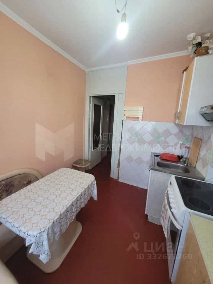 Россия, Ямало-Ненецкий автономный округ, Ноябрьск, Киевская улица, 18, фото 3