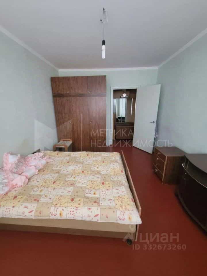 Россия, Ямало-Ненецкий автономный округ, Ноябрьск, Киевская улица, 18, фото 8
