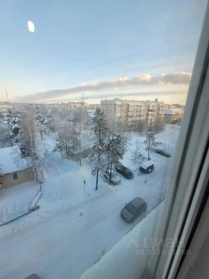 Россия, Ямало-Ненецкий автономный округ, Ноябрьск, Киевская улица, 18, фото 23