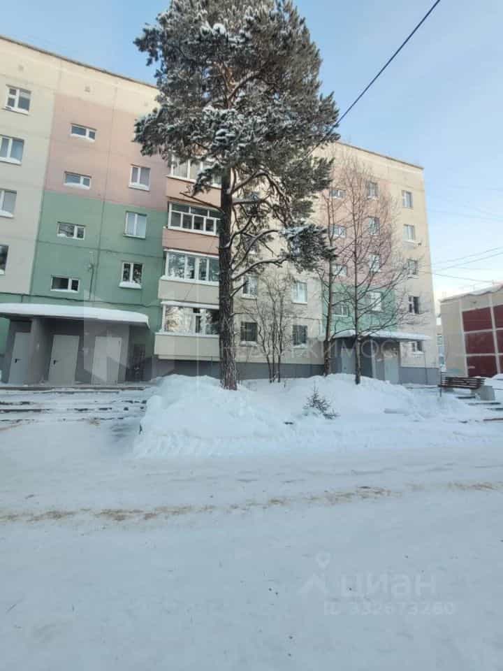 Россия, Ямало-Ненецкий автономный округ, Ноябрьск, Киевская улица, 18, фото 25