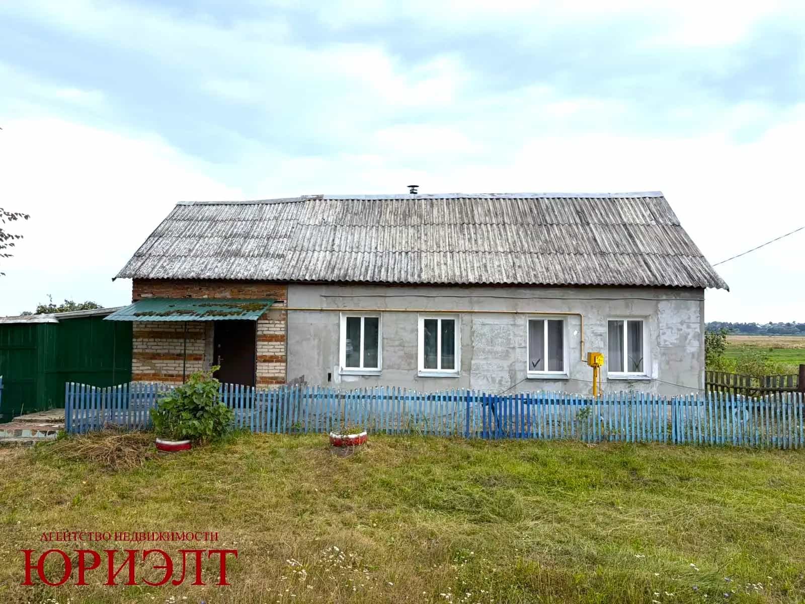 Беларусь, Гомельская область, Чечерский район, Оторский сельсовет, посёлок Новозахарполье, улица Маяковского, 21
