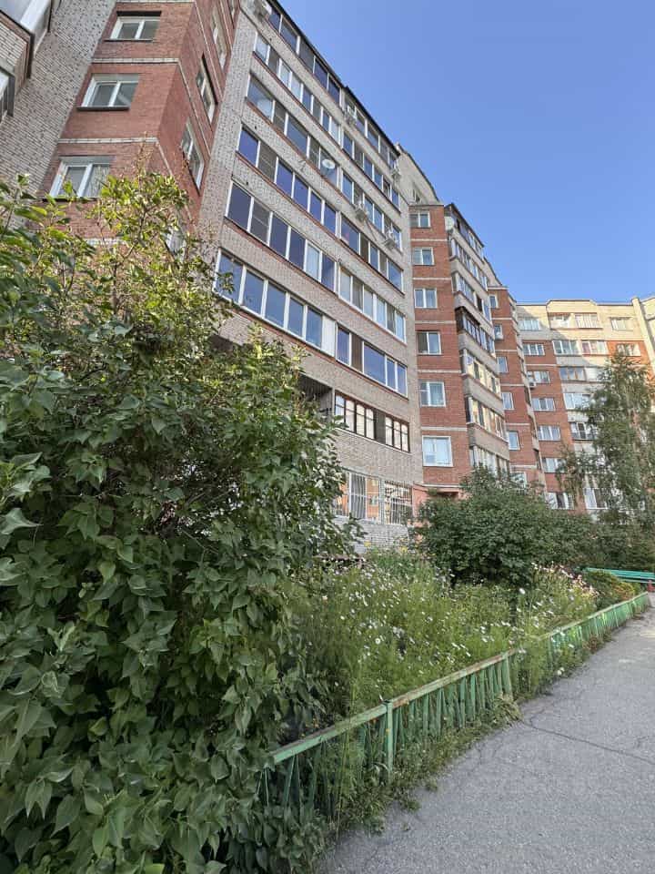 Россия, Омск, улица Багратиона, 94, фото 3
