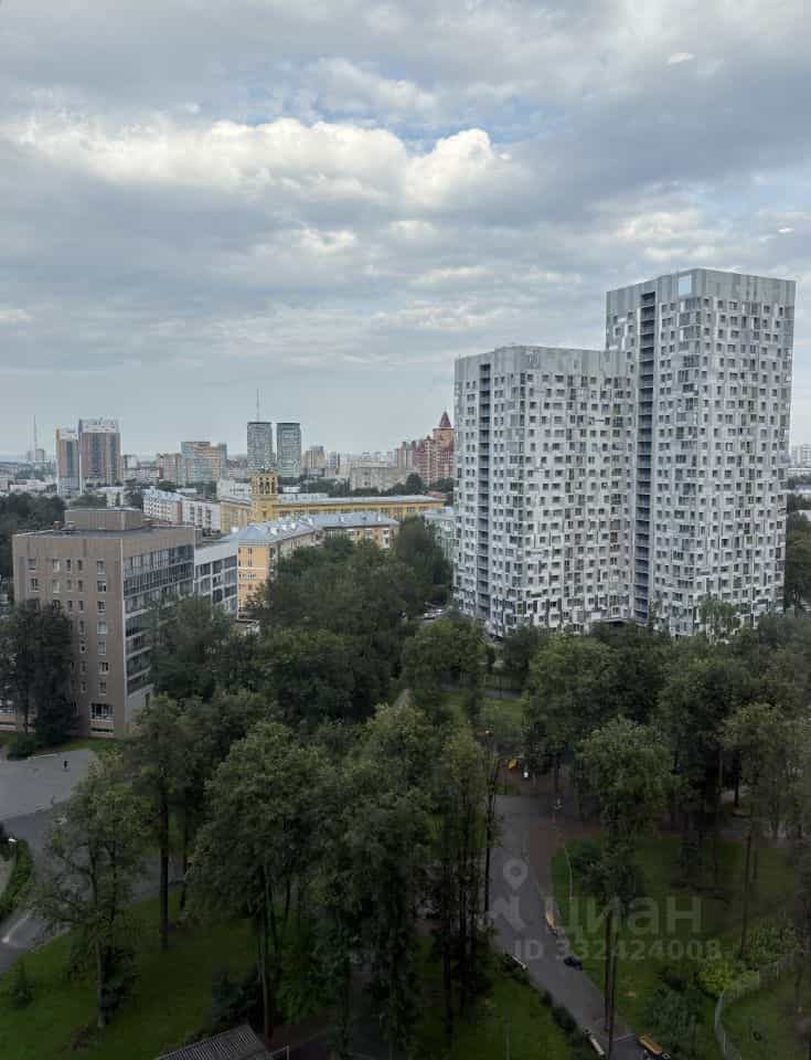 Россия, Пермь, улица Революции, 52Б