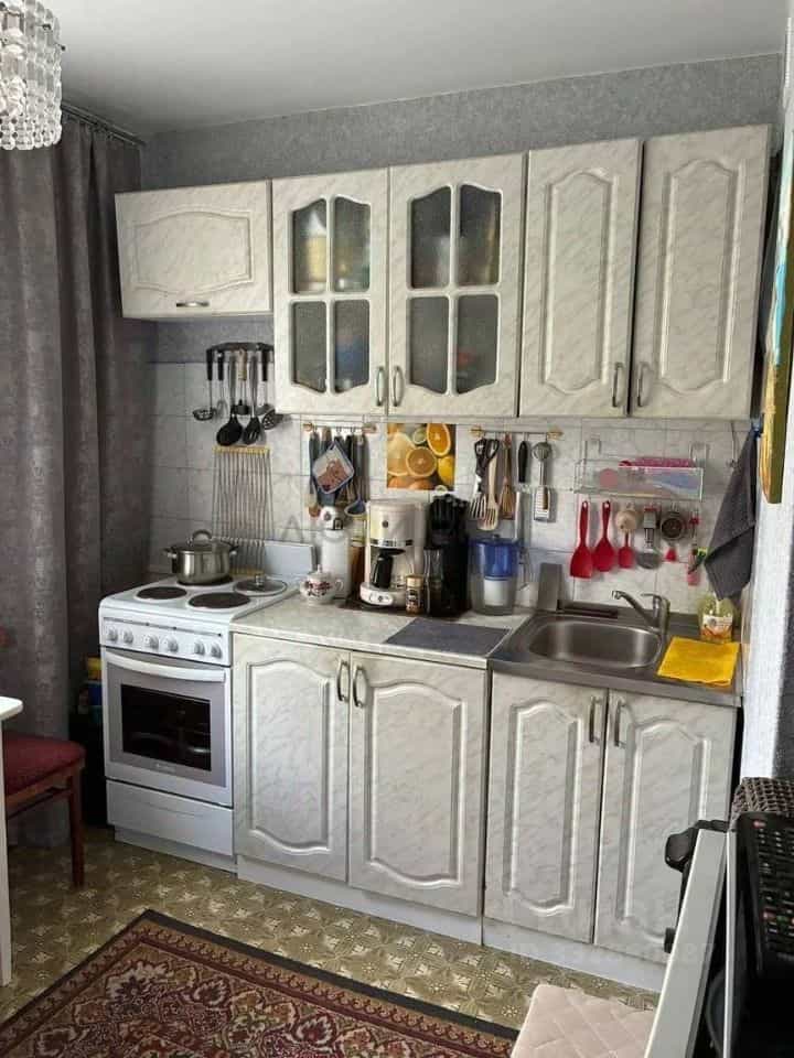 Россия, Алтайский край, Барнаул, микрорайон Докучаево, улица Шукшина, 12, фото 5