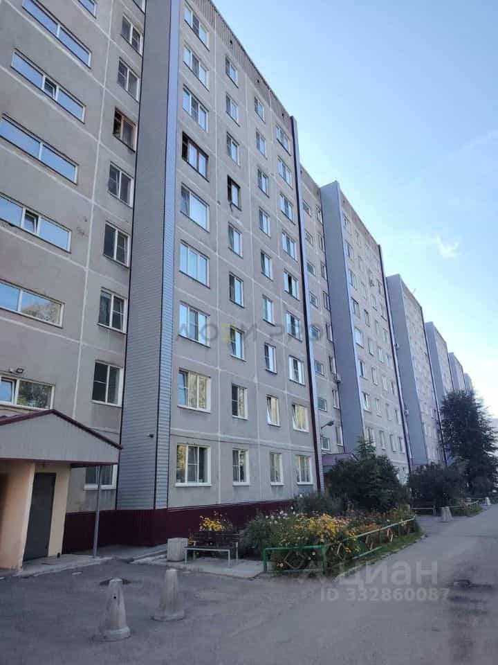 Россия, Алтайский край, Барнаул, микрорайон Докучаево, улица Шукшина, 12, фото 8