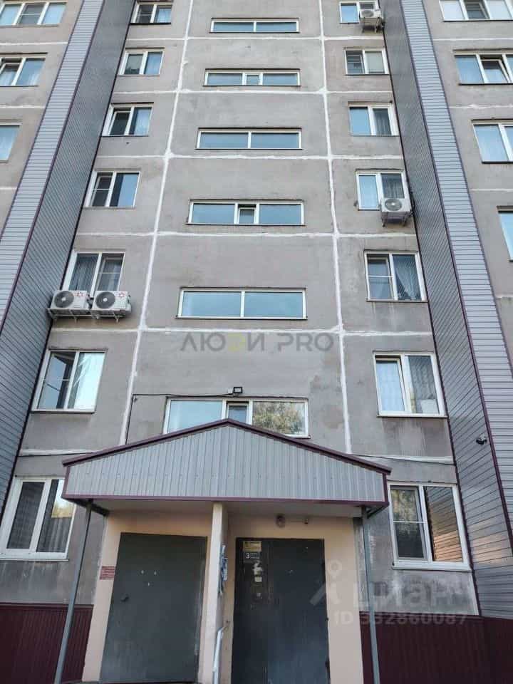 Россия, Алтайский край, Барнаул, микрорайон Докучаево, улица Шукшина, 12, фото 10