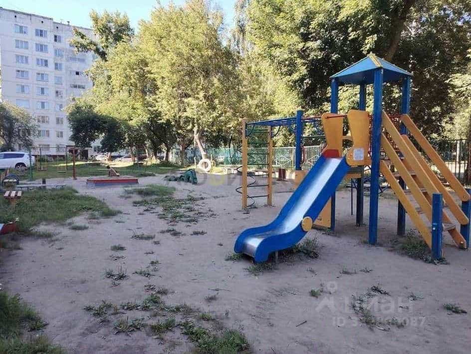 Россия, Алтайский край, Барнаул, микрорайон Докучаево, улица Шукшина, 12, фото 11