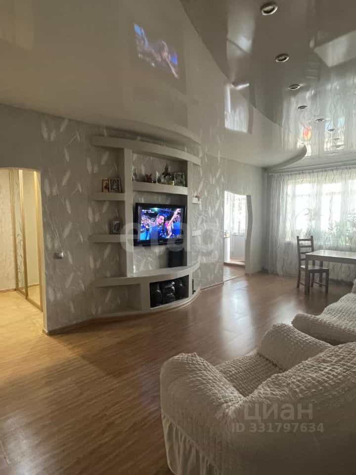 Россия, Республика Саха (Якутия), Якутск, улица Фёдора Попова, 17/1, фото 6