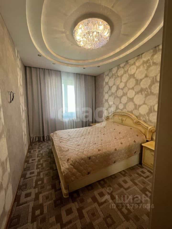 Россия, Республика Саха (Якутия), Якутск, улица Фёдора Попова, 17/1, фото 11