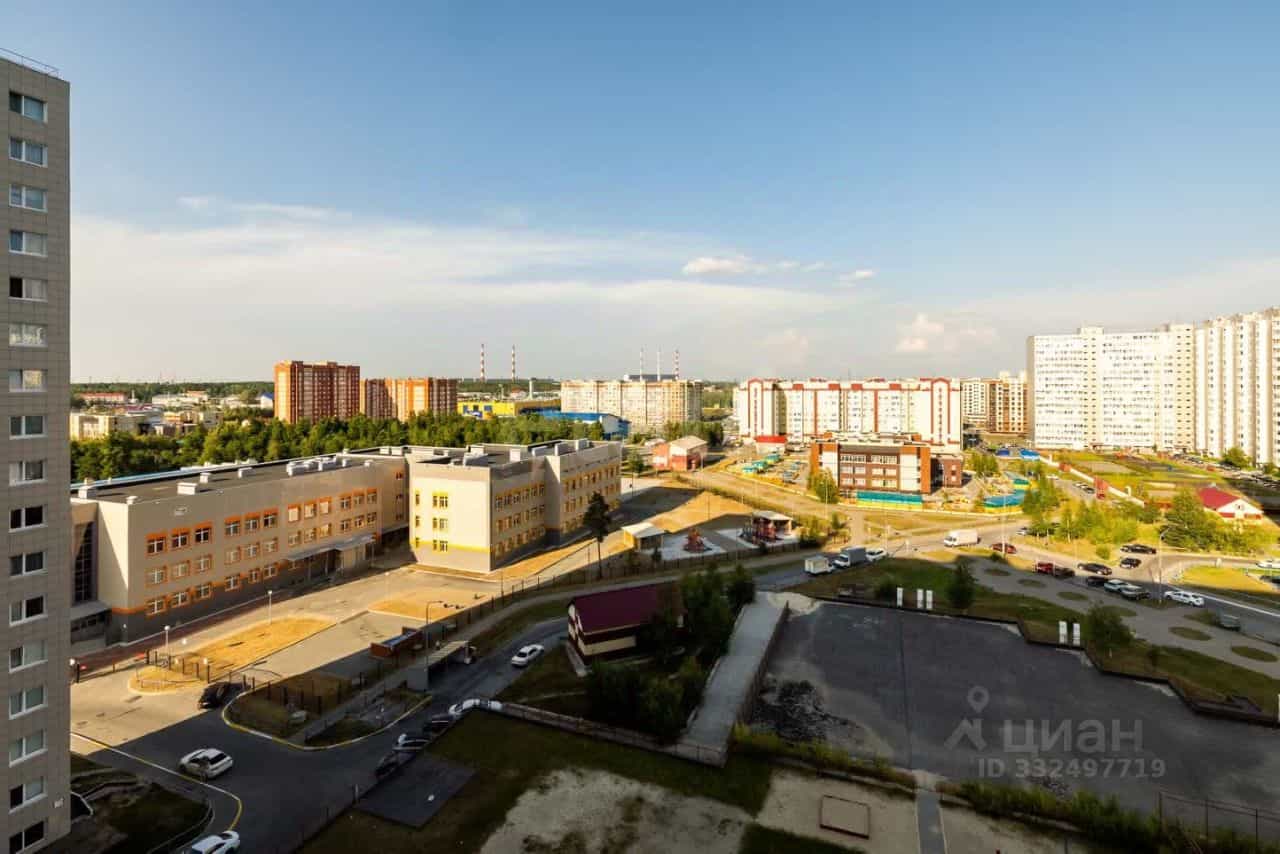 Россия, Ханты-Мансийский автономный округ — Югра, Сургут, улица Иосифа Каролинского, 16, фото 7