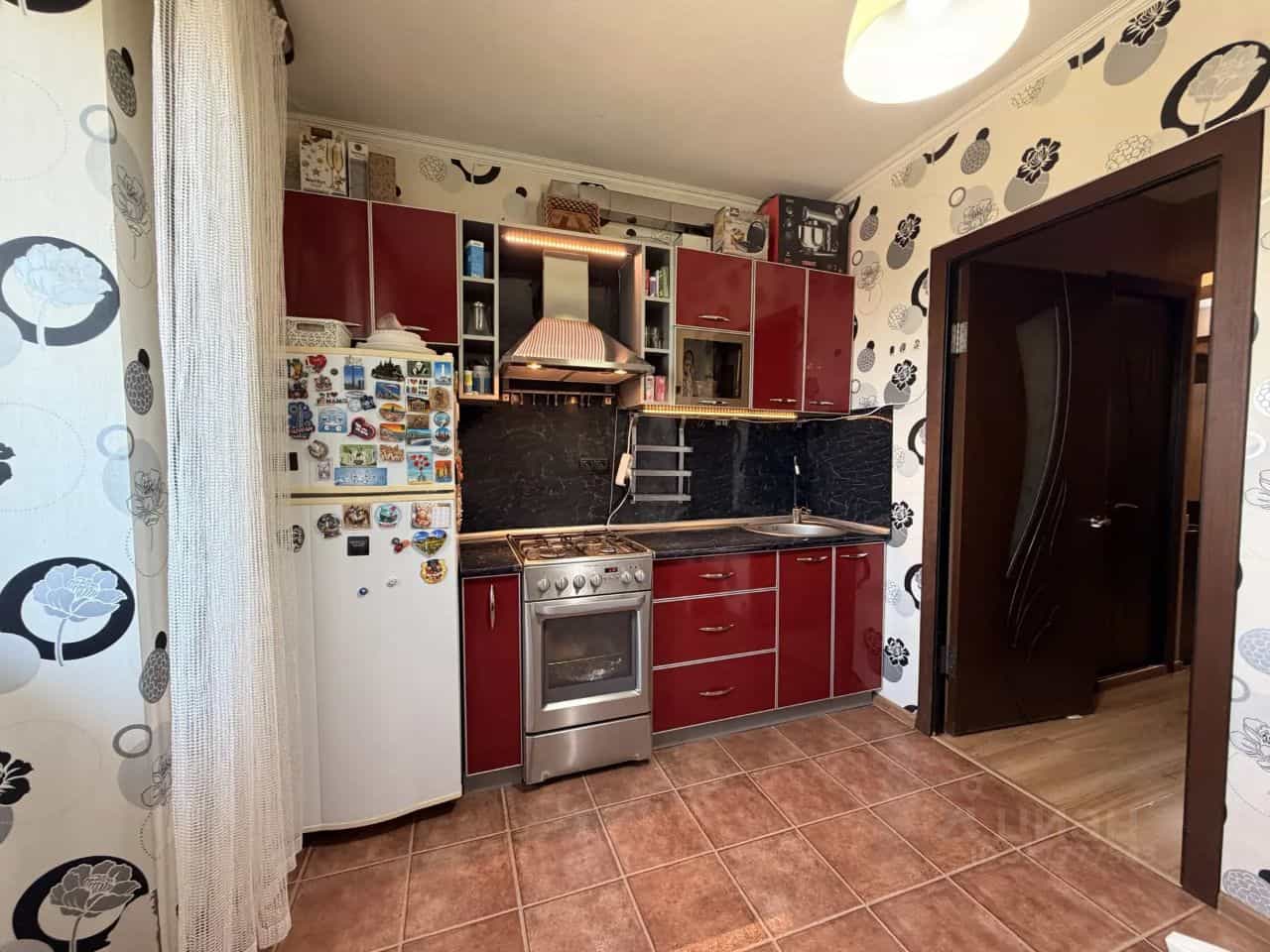 Россия, Республика Адыгея (Адыгея), Тахтамукайский район, посёлок городского типа Энем, улица Седина, 38/1, фото 2