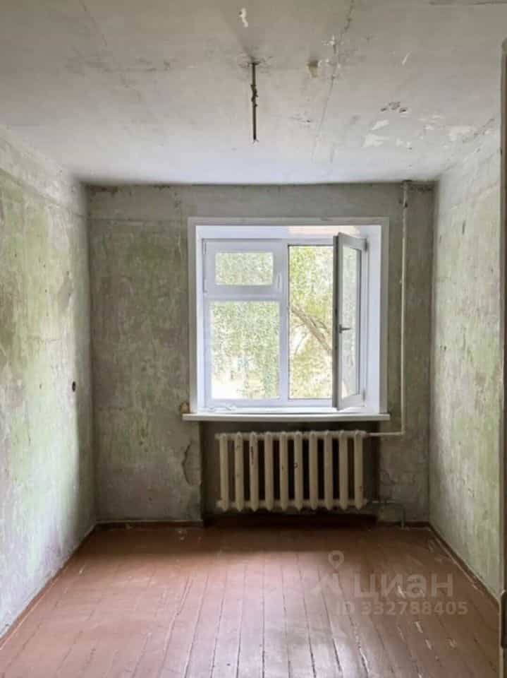 Россия, Оренбург, микрорайон Бёрды, улица Ворошилова, 4