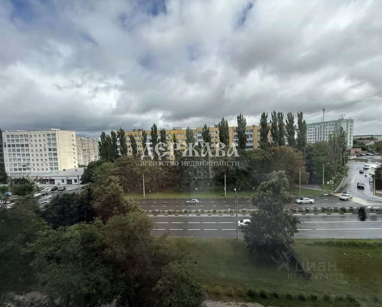 Россия, Белгородская область, Старый Оскол, микрорайон Приборостроитель, 55, фото 2